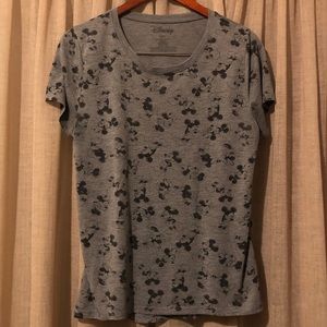 ❌SOLD ❌ All Over Mickey/Minnie Tee